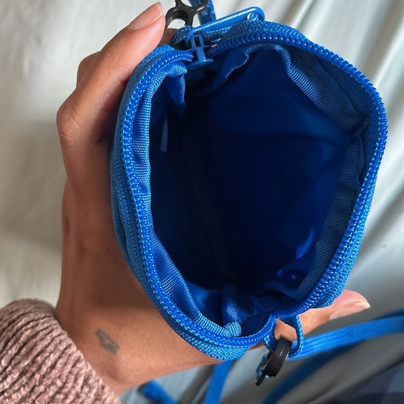 supreme bag - Picture 2 of 2